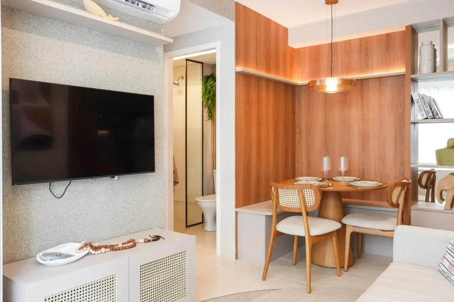 3 Decorado-SaladeEstar02-DirecionalVertAlcantara